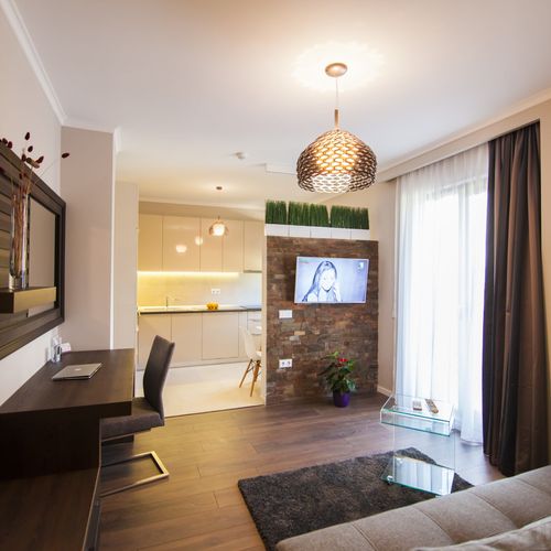 Apartament 2-osobowy z balkonem z 1 pomieszczeniem sypialnianym