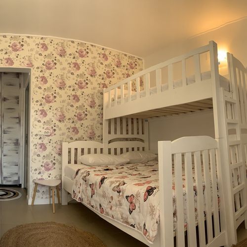 Camera tripla family cu baie