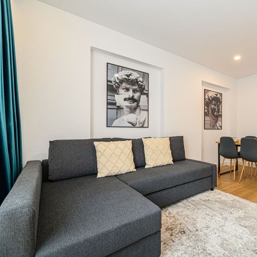Apartament design cu duș cu 2 camere pentru 4 pers.
