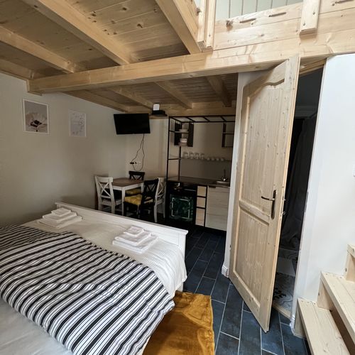 Apartament maisonetă cu vedere spre grădină cu 2 camere pentru 4 pers.