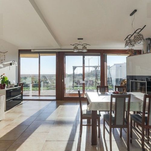 Apartament 8-osobowy na parterze Przyjazny podróżom rodzinnym z 4 pomieszczeniami sypialnianymi