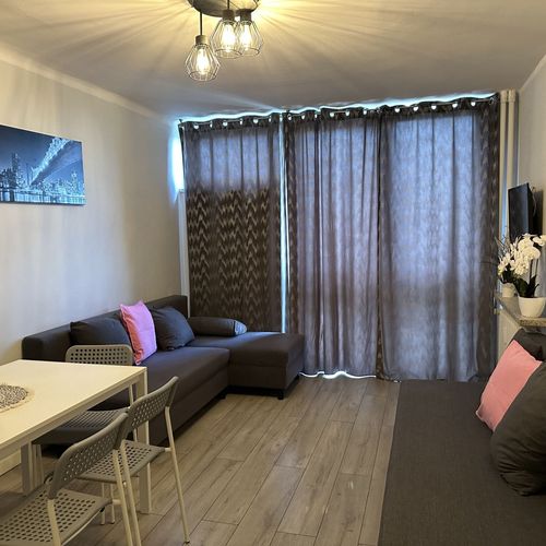 Apartament 4-osobowy na piętrze z 2 pomieszczeniami sypialnianymi