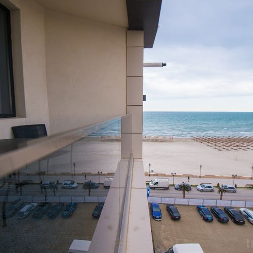 Apartament la etaj cu balcon cu 3 camere pentru 6 pers.