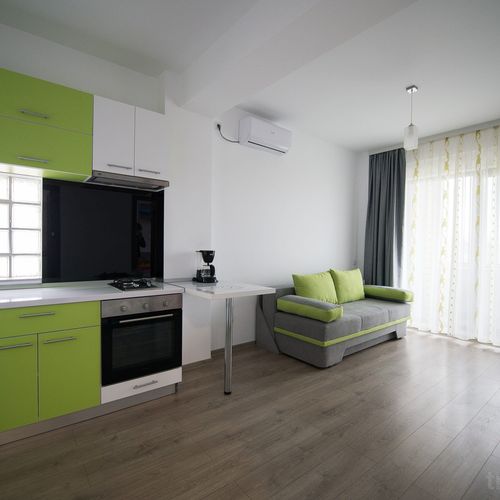 Apartament la etaj cu balcon cu 2 camere pentru 4 pers.