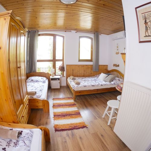 Apartament familial(ă) la etaj cu 1 camera pentru 4 pers.