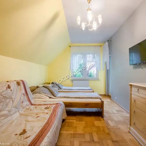 Pokój 2-osobowy na piętrze z łazienką (możliwa dostawka)