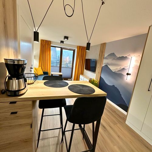 Apartament 2-osobowy na parterze z widokiem na góry z 1 pomieszczeniem sypialnianym