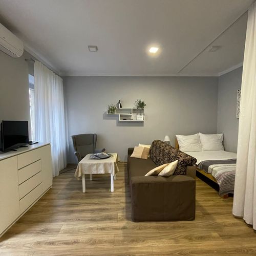 Apartament 3-osobowy z balkonem z łazienką z 2 pomieszczeniami sypialnianymi (możliwa dostawka)