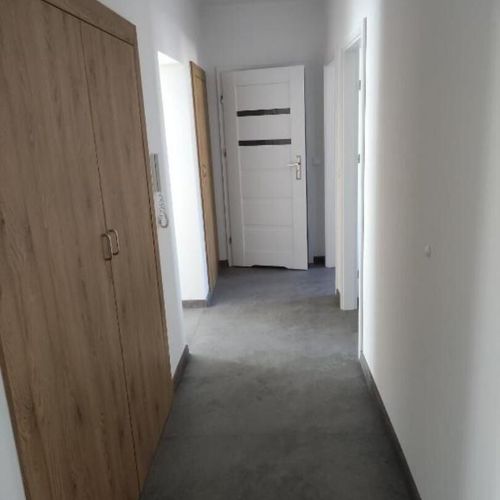 Apartament 9-osobowy z balkonem z widokiem na dziedziniec z 2 pomieszczeniami sypialnianymi