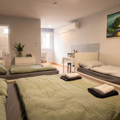 Apartament superior family cu 1 camera pentru 4 pers.