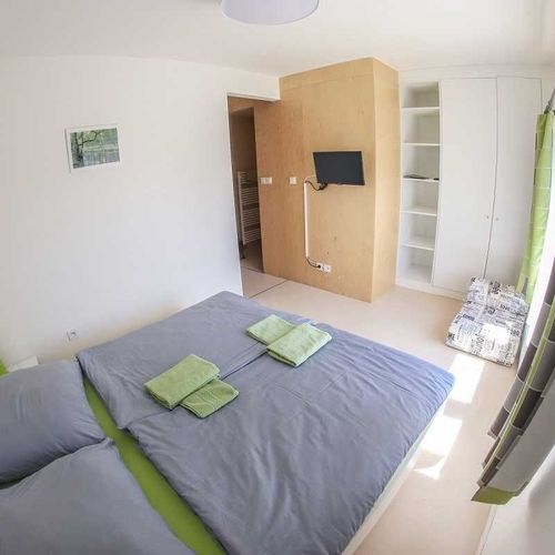 Apartament cu duș cu 2 camere pentru 4 pers.