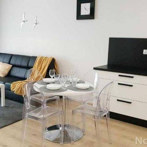 Apartament 4-osobowy z prysznicem z 2 pomieszczeniami sypialnianymi