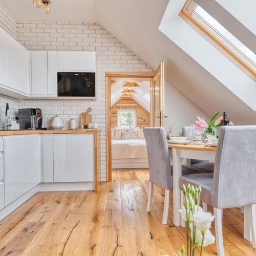 Apartament la etaj cu 2 camere pentru 4 pers.