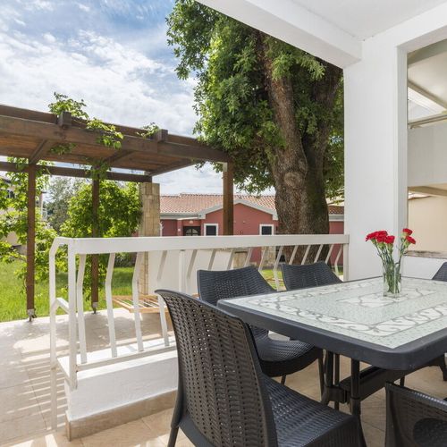 Apartament premium cu terasă cu 3 camere pentru 6 pers.