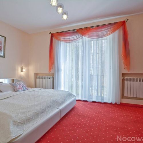 Apartament 4-osobowy z łazienką z 2 pomieszczeniami sypialnianymi