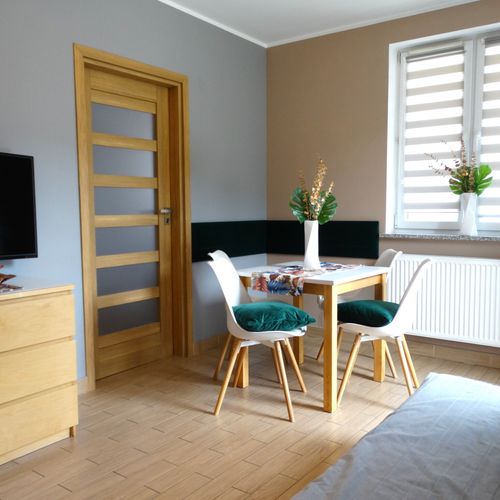 Apartament 4-osobowy Przyjazny podróżom rodzinnym z balkonem z 2 pomieszczeniami sypialnianymi (możliwa dostawka)