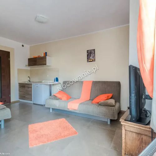 Apartament la etaj cu 1 camera pentru 4 pers.