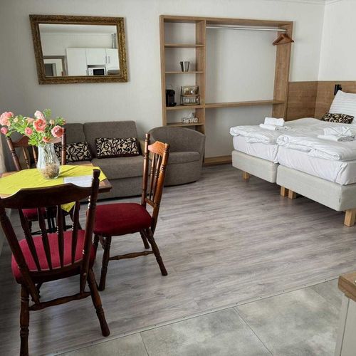 Apartman s koupelnou s klimatizací pro 2 os. s 1 ložnicí (s možností přistýlky)