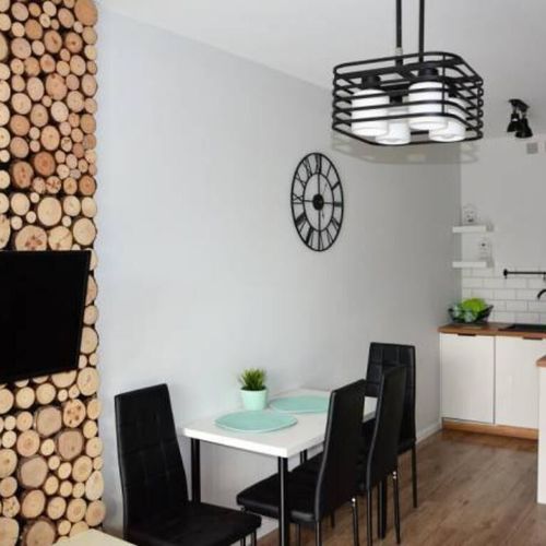 Apartament 4-osobowy z łazienką z 2 pomieszczeniami sypialnianymi