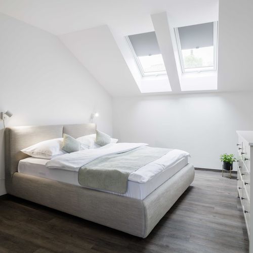 Apartman s privátní koupelnou mimo apartmán s terasou pro 2 os. (s možností přistýlky)