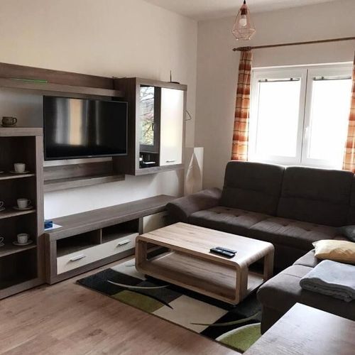 Apartman se sprchou s vlastní kuchyňkou s manželskou postelí s 1 ložnicí (s možností přistýlky)