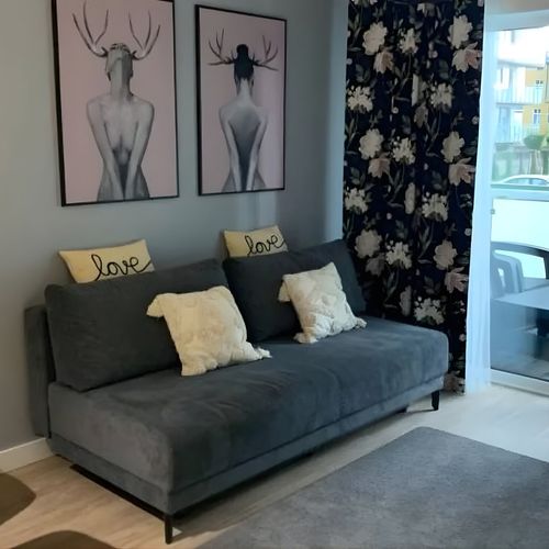 Apartament 4-osobowy z balkonem z prysznicem z 2 pomieszczeniami sypialnianymi