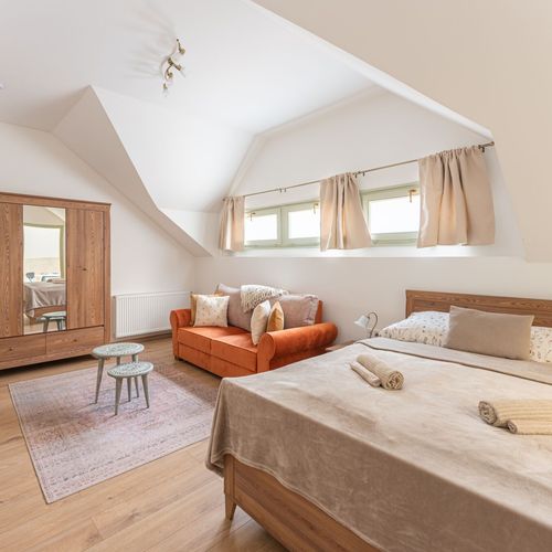 Apartament familial(ă) întreaga unitate pentru 16 pers. (se inchirieaza doar integral)