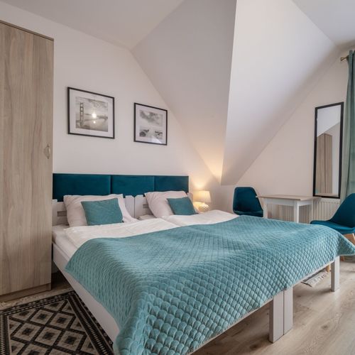 Apartman s balkónem s koupelnou pro 2 os. s 1 ložnicí