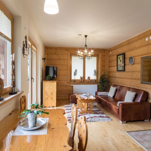 Apartament 2-osobowy z balkonem z widokiem na góry z 1 pomieszczeniem sypialnianym (możliwa dostawka)