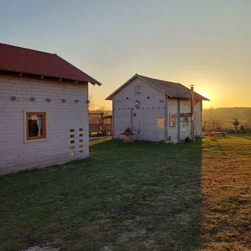 Domek całoroczny 8-osobowy cały dom z widokiem na ogród