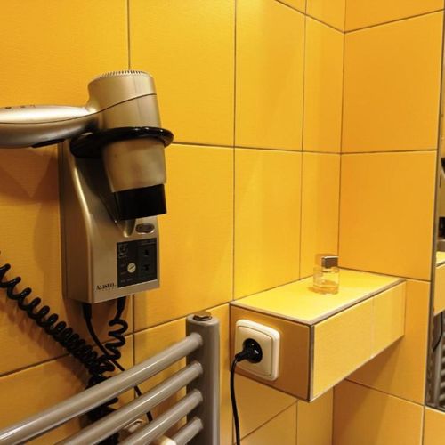 Camera tripla