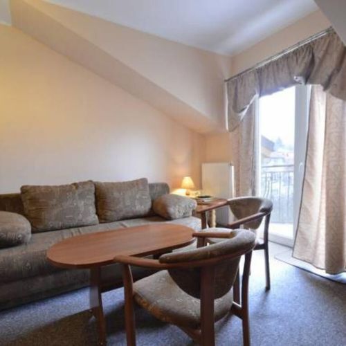 Apartament cu balcon cu baie cu 2 camere pentru 4 pers.