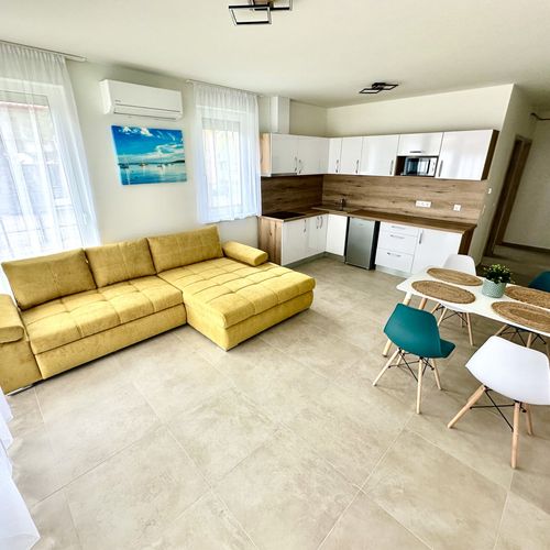 Apartament superior cu 2 camere pentru 4 pers.