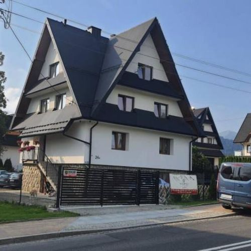 Apartament cu vedere spre munte pentru 8 pers. (se inchirieaza doar integral)
