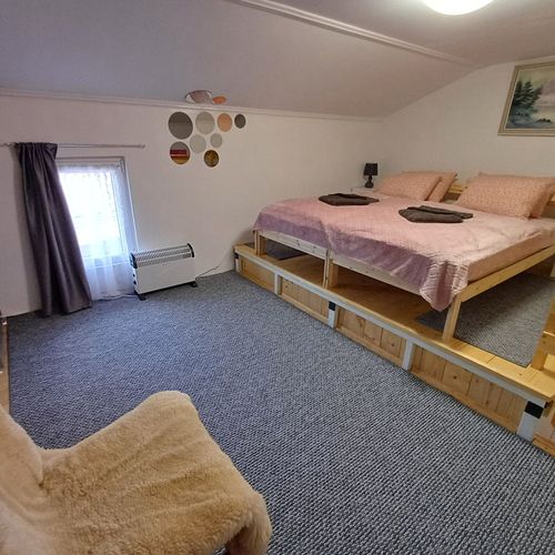Apartman tV s plochou obrazovkou s klimatizací pro 4 os. se 2 ložnicemi