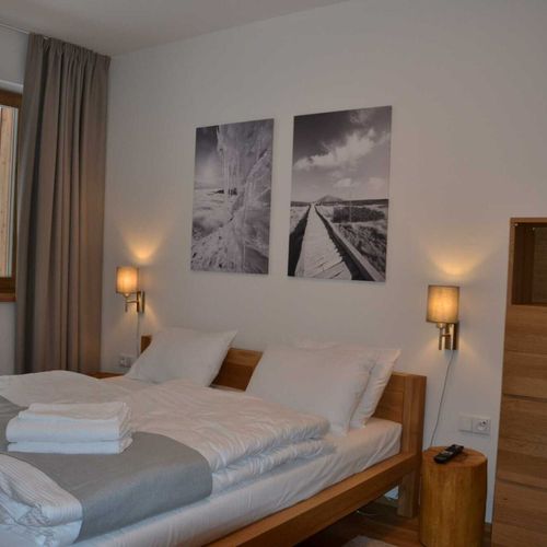 Apartman s balkónem pro 4 os. s 1 ložnicí s výhledem na řeku (s možností přistýlky)