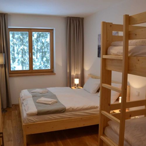 Apartman s balkónem pro 4 os. s 1 ložnicí s výhledem na řeku (s možností přistýlky)