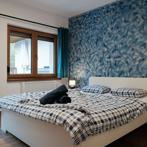 Apartament cu duș cu chicinetă proprie pentru 2 pers. (se poate solicita pat suplimentar)