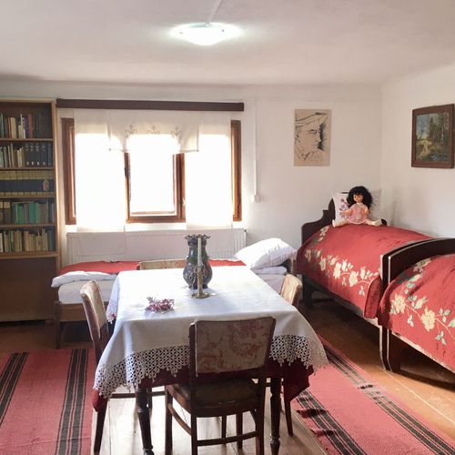 Casa rustică întreaga unitate cu panoramă pentru 6 pers. (se inchirieaza doar integral)