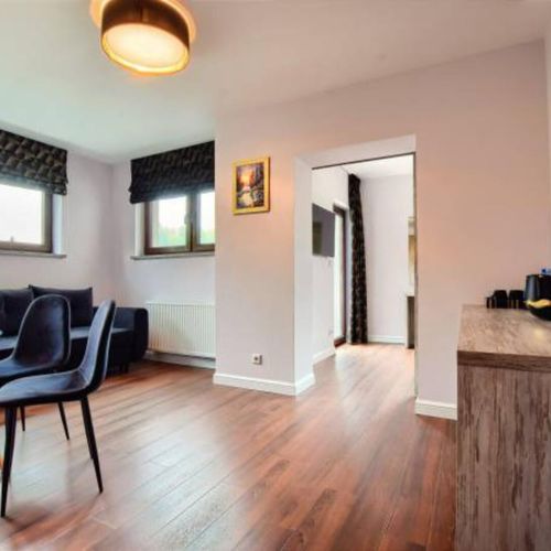 Apartman s balkónem pro 4 os. se 2 ložnicemi s výhledem na hory