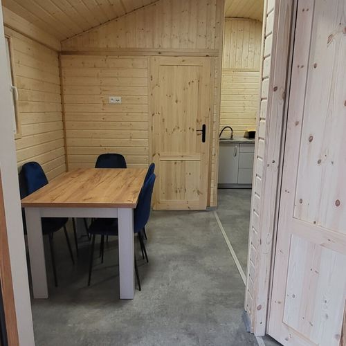 Domek letniskowy 5-osobowy na parterze z widokiem na jezioro