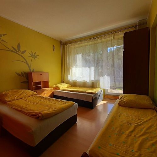 Pokój 3-osobowy z balkonem z prysznicem