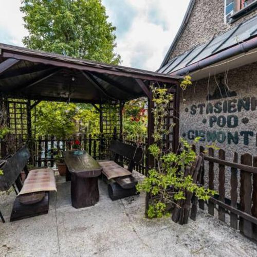 Apartament 6-osobowy z łazienką z 2 pomieszczeniami sypialnianymi