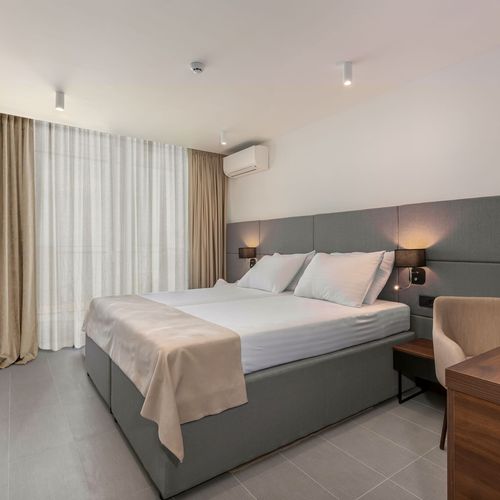 Pokój 2-osobowy Standard z widokiem na park (możliwa dostawka)