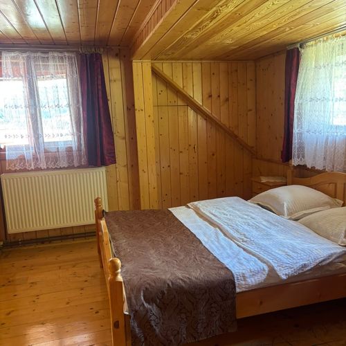 Pokoj pro 4 os. s výhledem na hory na poschodí (s možností přistýlky)
