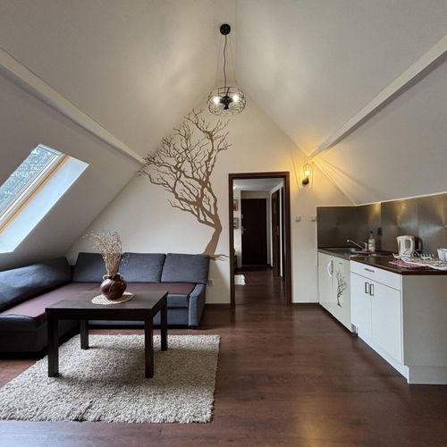 Apartament 4-osobowy na piętrze z balkonem z 2 pomieszczeniami sypialnianymi