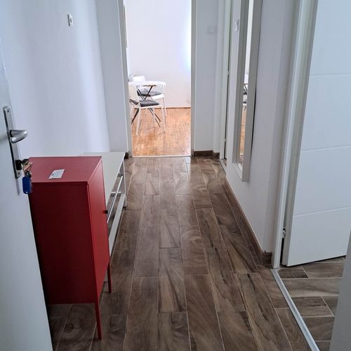 Apartament standard la parter pentru 2 pers. (se inchirieaza doar integral)
