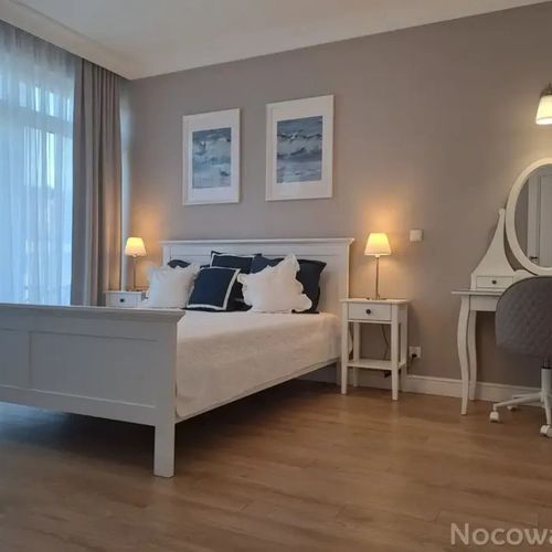 Apartament 4-osobowy na piętrze Premium z 2 pomieszczeniami sypialnianymi (możliwa dostawka)