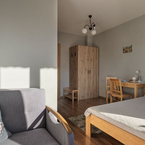 Pokój 2-osobowy z widokiem na góry z widokiem na miasto