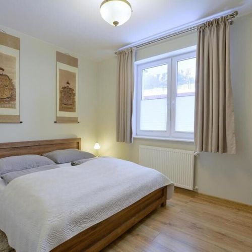 Apartament 4-osobowy z 2 pomieszczeniami sypialnianymi (możliwa dostawka)